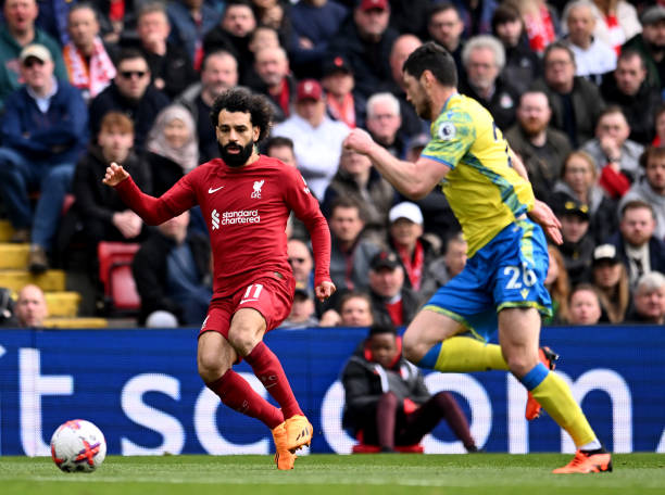 他同萨拉赫 他同萨拉赫